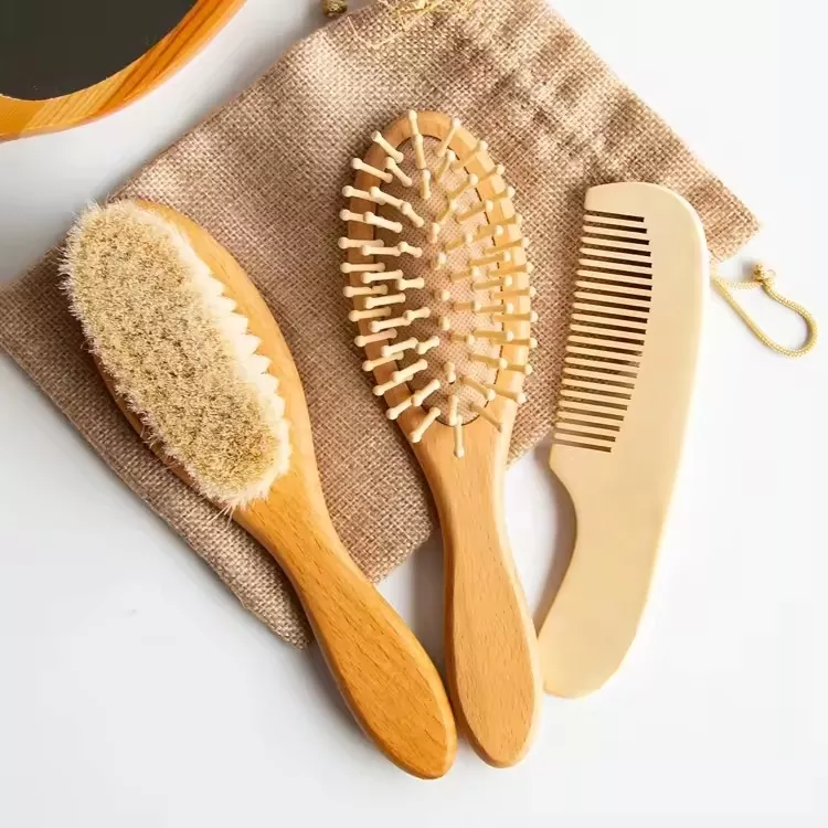 Ensemble de brosses à cheveux pour nouveau-né