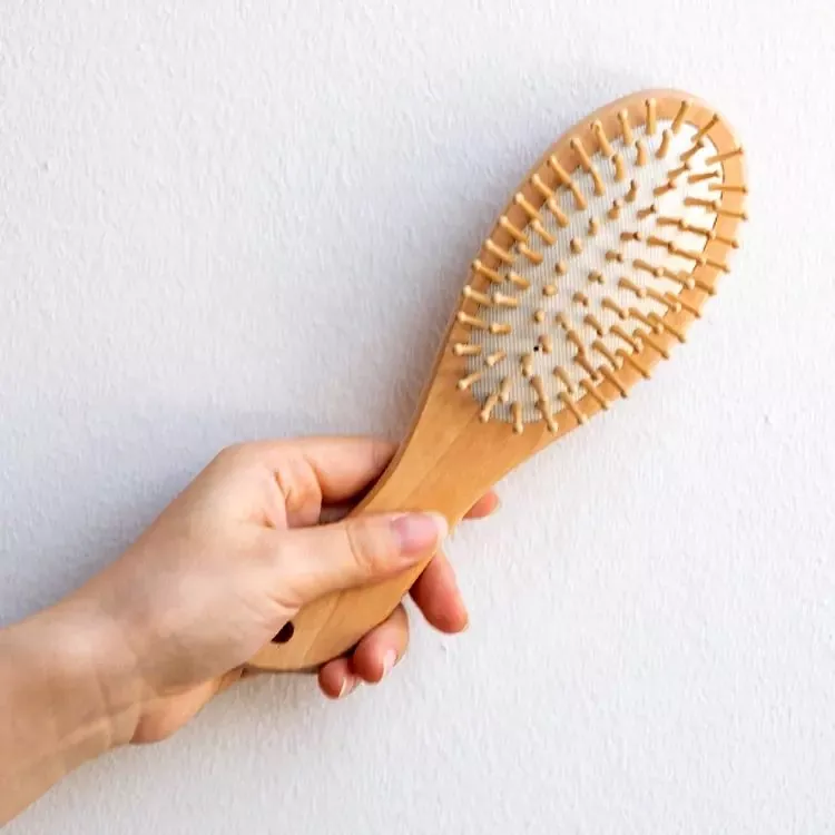 Brosse à cheveux de massage en bois